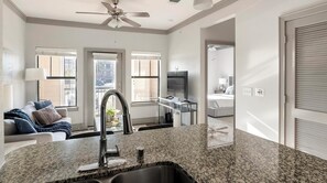 1 Schlafzimmer, Schreibtisch, Bügeleisen/Bügelbrett, WLAN