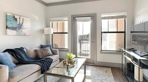 Smart TV - Landing | Spectacular 1BD, Pool, Clubhouse (Carrollton)