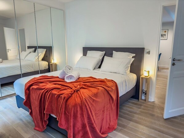 2 habitaciones, cuna de viaje, wifi y ropa de cama 