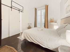 2 chambres, lit parapluie, Wi-Fi, draps fournis