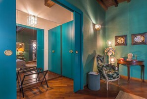 Interior - Ripense, the quiet Trastevere (Roma)