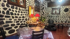 Dining - Casa Cueva |Top Location| Excellent wifi | Airport (Carrizal)