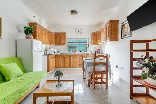 Apartment|3 bedrooms|families| hiking routes|WiFi