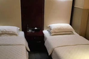 Cots/infant beds