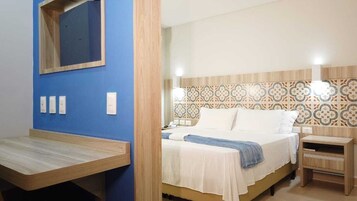 Deluxe Apartment, Garden View | Bathroom | Shower, towels, soap, shampoo