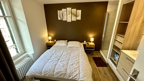 2 bedrooms, free WiFi