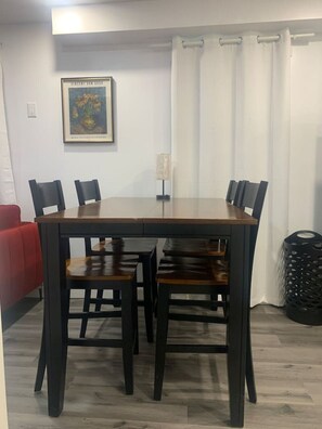 تناول الطعام