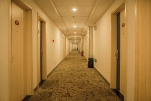 Interior - Elan Hotel (Yantai Muping Bus Station) (Yantai)