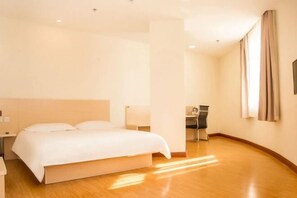 Room - Elan Hotel (Yantai Muping Bus Station) (Yantai)