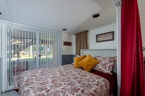 5 chambres, bureau, fer et planche à repasser, Wi-Fi gratuit