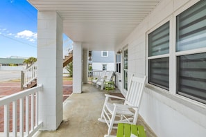 Terrace/patio - A Walk on the Beach "Uptown" - your toes in sand within 200 ft.  Ocean view! (Atlantic Beach)
