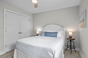 2 bedrooms, travel crib, free WiFi, bed sheets