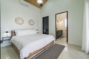 5 slaapkamers, een strijkplank/strijkijzer, gratis wifi, beddengoed