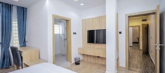 Clase Alta Hotel and Suites Limited