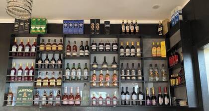 Clase Alta Hotel and Suites Limited