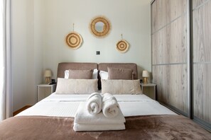 2 bedrooms, iron/ironing board, free WiFi, bed sheets - Cesily 2-Bedroom Apartment in Athens (Greece - Athens)