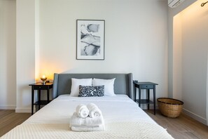 1 bedroom, in-room safe, desk, iron/ironing board