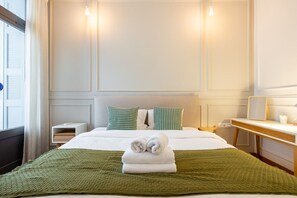 3 bedrooms, desk, iron/ironing board, free WiFi - Meadows - Luxury 3-Bedroom Apartment in Athens (Greece - Athens)