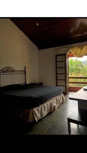 9 Schlafzimmer