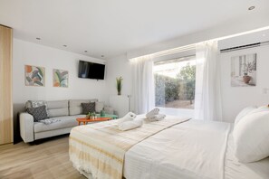 1 bedroom, desk, iron/ironing board, free WiFi