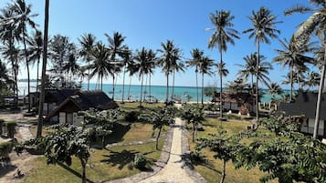 Deluxe Double Room, Beach View | View from room