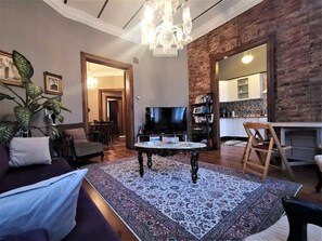 Living area - 3rd floor 3+1, 2 bathrooms, Galata tower with balcony 20 steps (Istanbul)