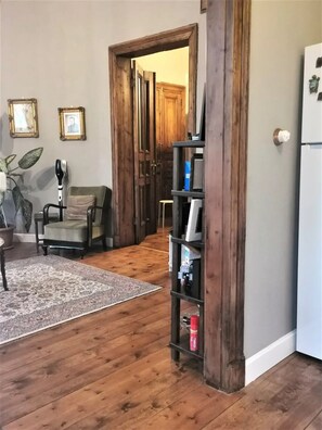 Interior - 3rd floor 3+1, 2 bathrooms, Galata tower with balcony 20 steps (Istanbul)