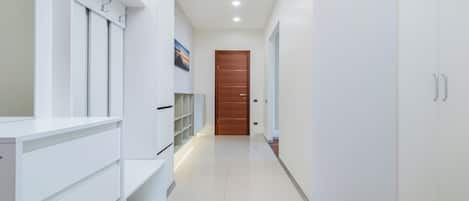 Appartement, balcon, vue ville | 1 chambre, fer et planche à repasser, Wi-Fi gratuit