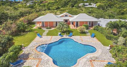 La Calypso - Five Bedroom Villa, Sleeps 12