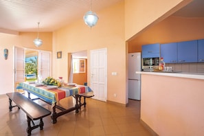Dining - La Calypso - Five Bedroom Villa, Sleeps 12 (Sainte-Anne)