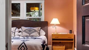 1 bedroom, iron/ironing board, travel crib, WiFi