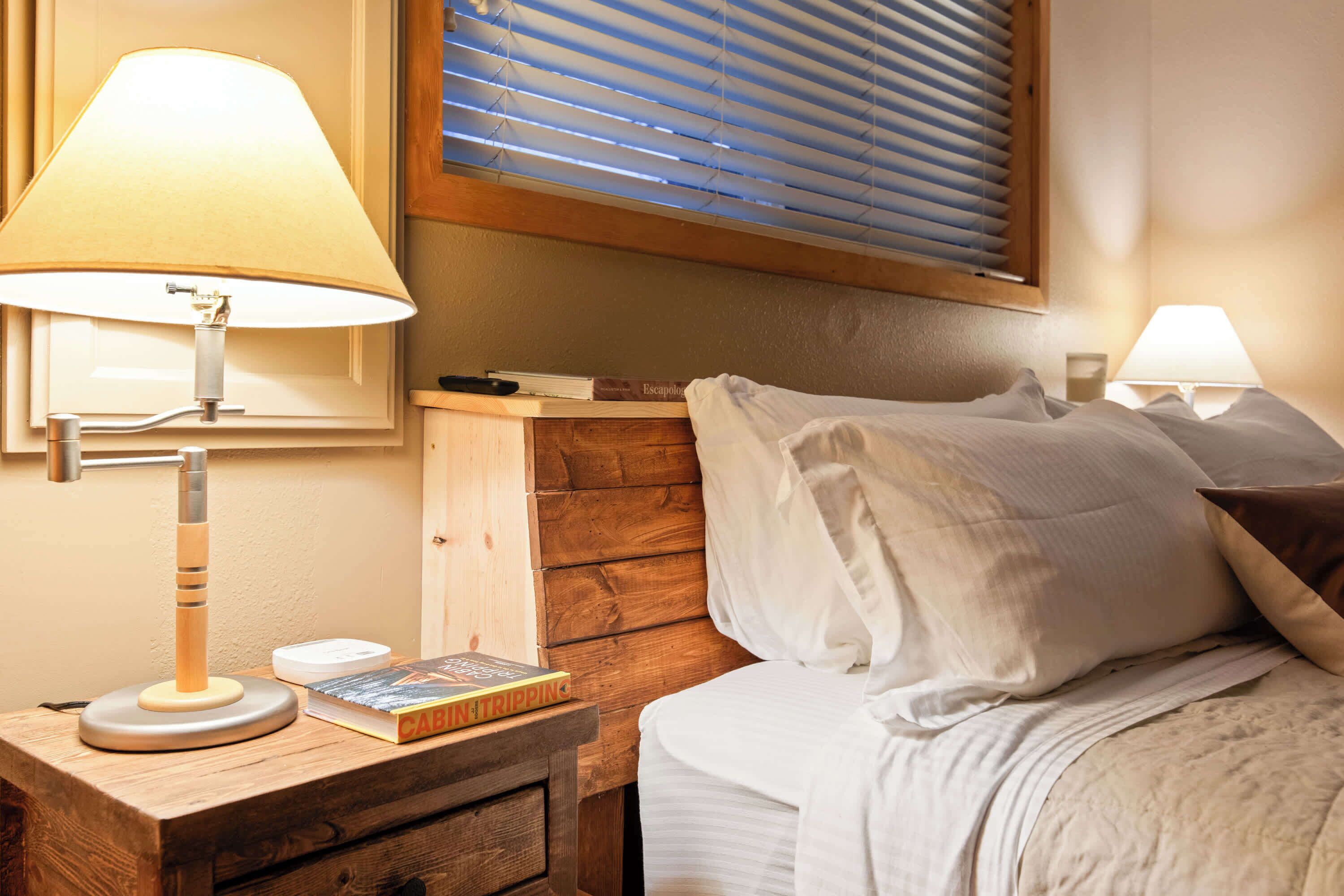 2 bedrooms, iron/ironing board, travel cot, WiFi