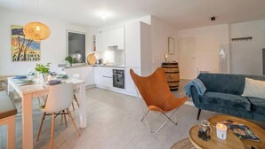 Interior - Casa-Jardin Secret: Apt climatisé avec piscine (Antibes-Juan-les-Pins)
