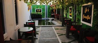 Opt Wood Hotels