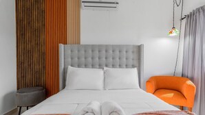 2 bedrooms, iron/ironing board, internet, bed sheets - 7 Minutes from the Beach, Pool and Gym Punta Cana (Punta Cana)