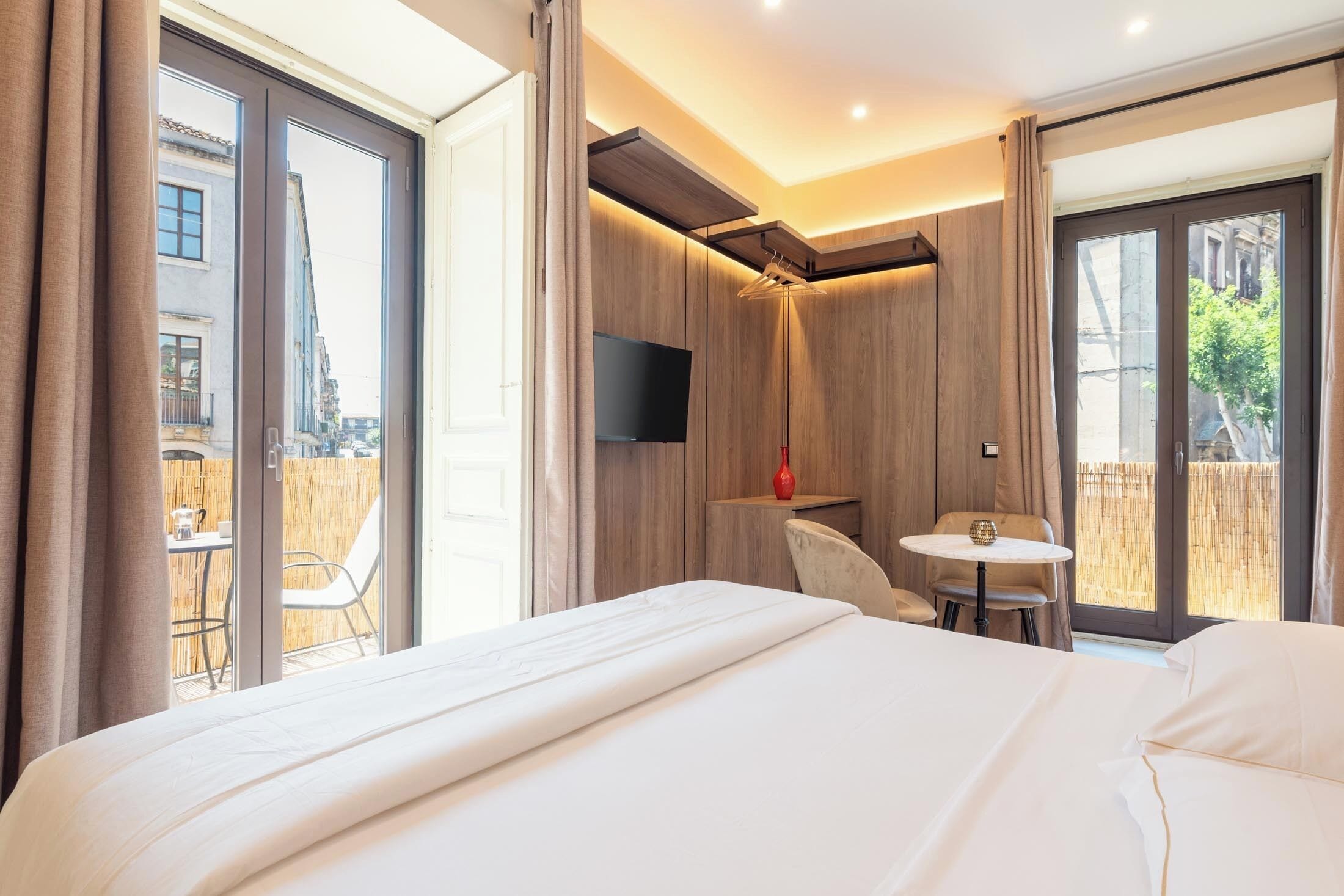 Superior appartement, balkon, uitzicht op stad | Verduisterende gordijnen, geluiddichte muren