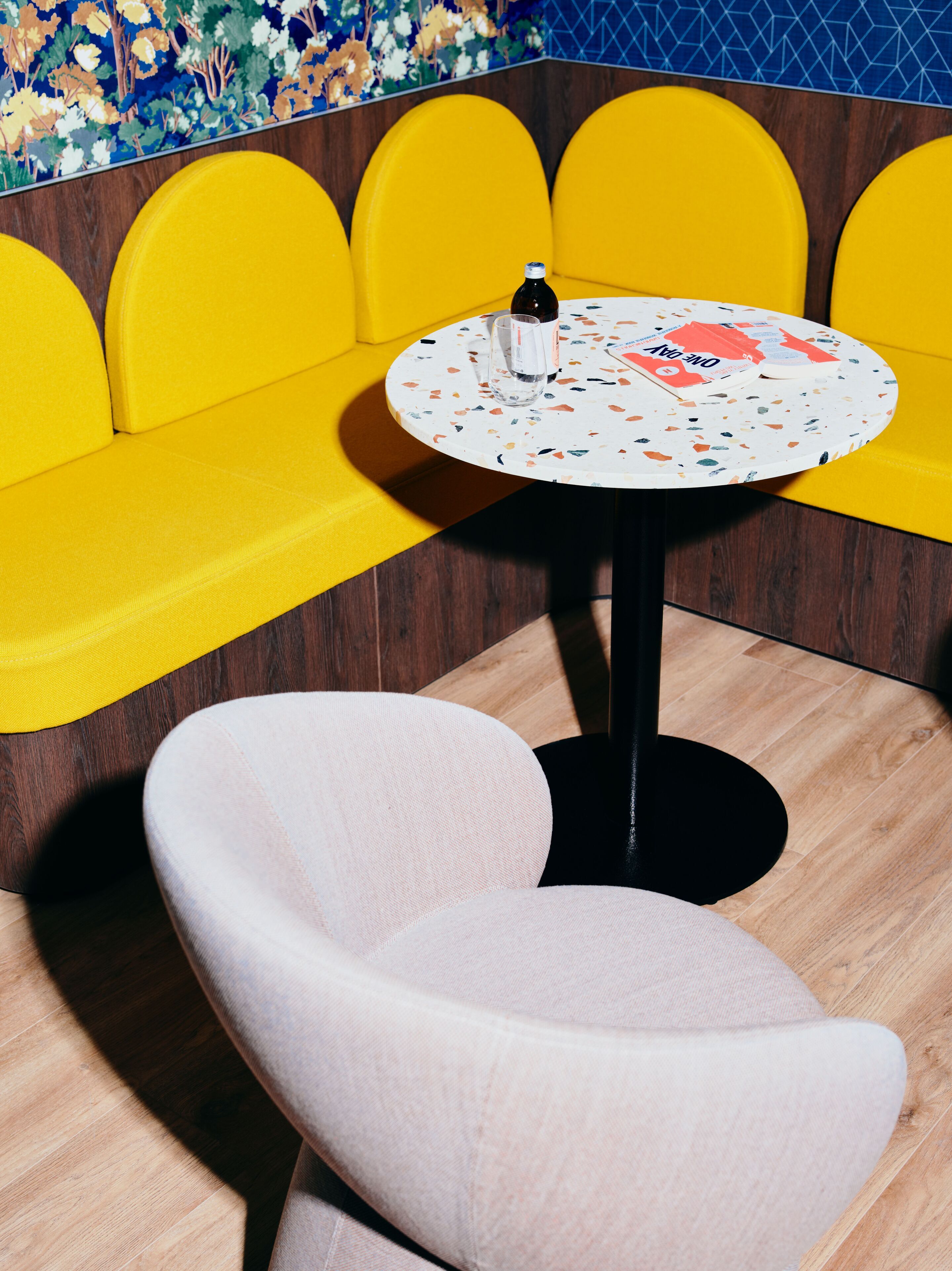 Bar lounge