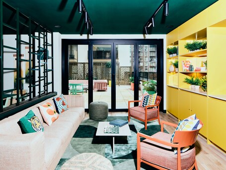 Vertus Edit Canary Wharf - view 2