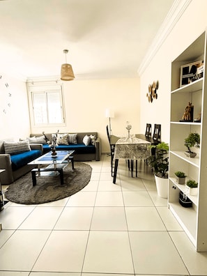 Interior - Confort Moderne in the heart of Salé, near train station and airport (Rabat- Sale')