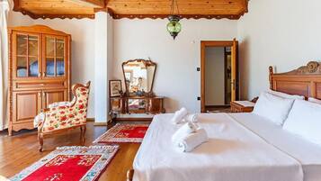 Villa | 4 chambres, fer et planche à repasser, Wi-Fi gratuit, draps fournis