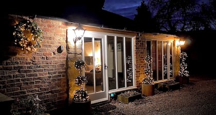 Cosy Farm Lodge in Melmerby Village, Ripon