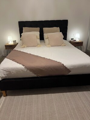 1 chambre, fer et planche à repasser, Wi-Fi, draps fournis