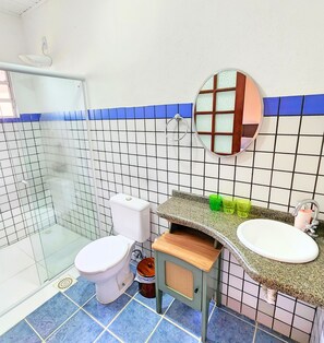 Håndklær, såpe og toalettpapir