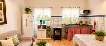 Family Beach House - Private BBQ - Daniela Beach