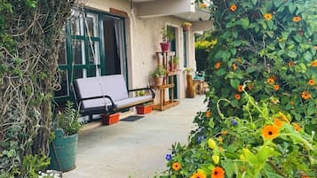 Exclusive Apartment, Balcony, Mountain View | Terrace/patio