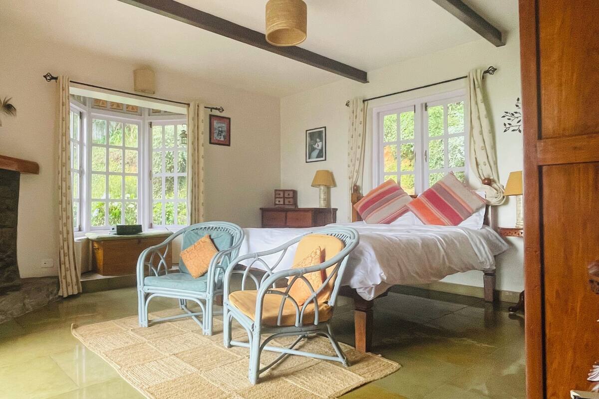 Deluxe Double Room | 2 bedrooms, down comforters, individually decorated