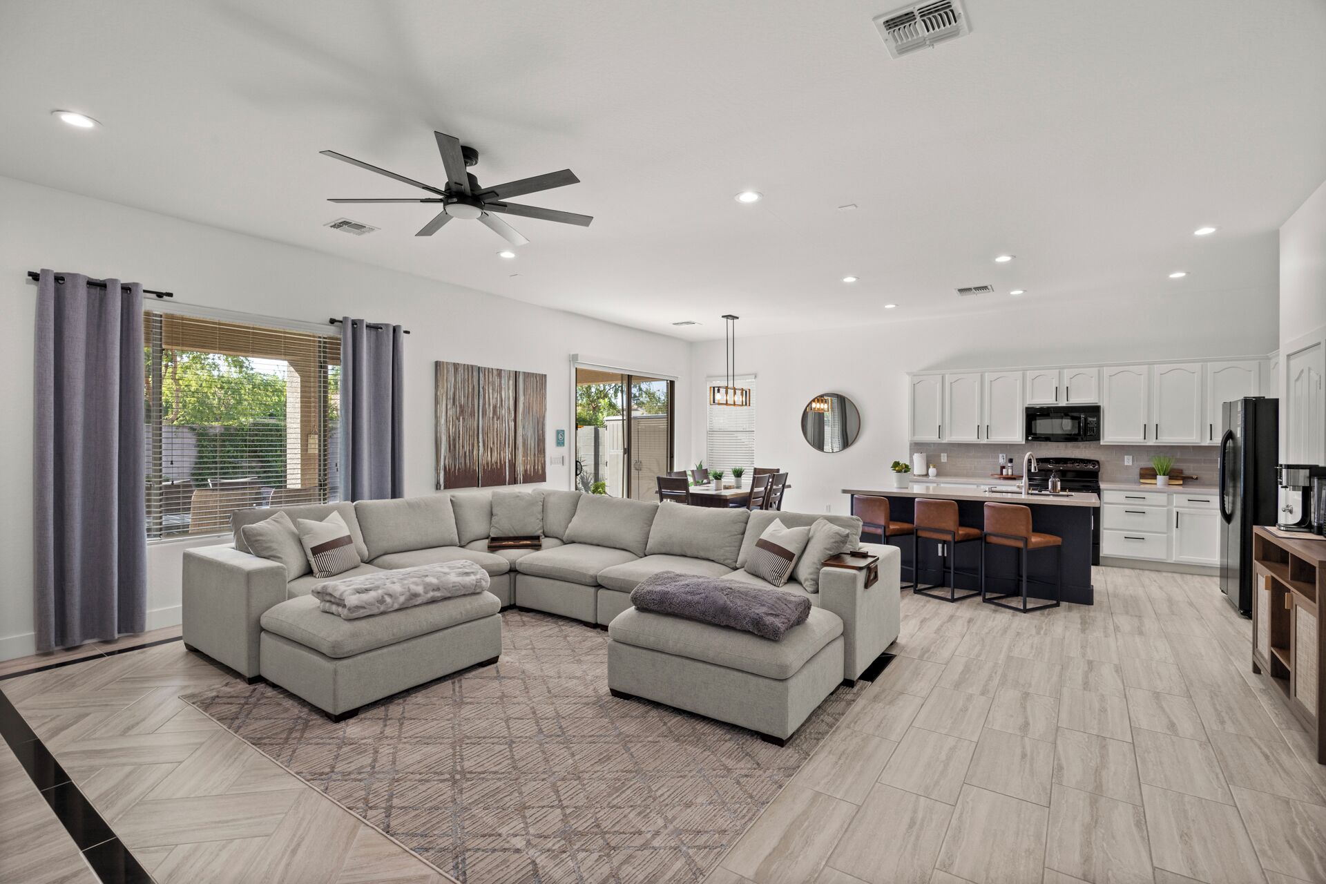 Smart TV, fireplace, books, offices