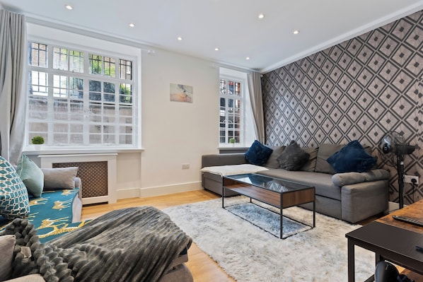Apartment | Living area