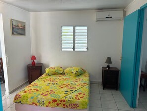 3 bedrooms, WiFi, bed sheets - Charming house with sea view (Saint-Louis , Marie-Galante)