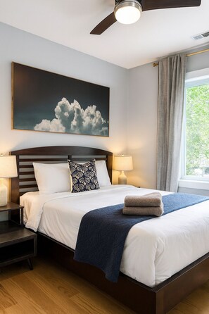 3 bedrooms, iron/ironing board, WiFi, bed sheets
